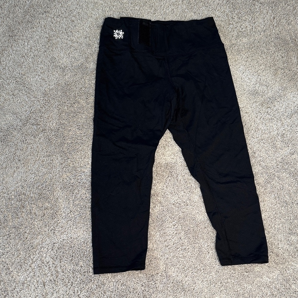 Women’s concealed carry tactica crop leggings size large